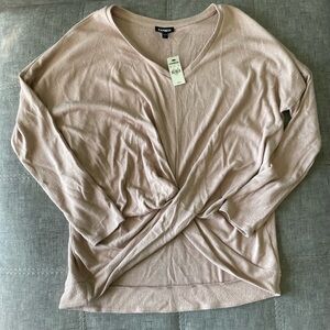 NWT New Women's Express Blush Pink Long Sleeve V-neck Sweater Top, Size Large